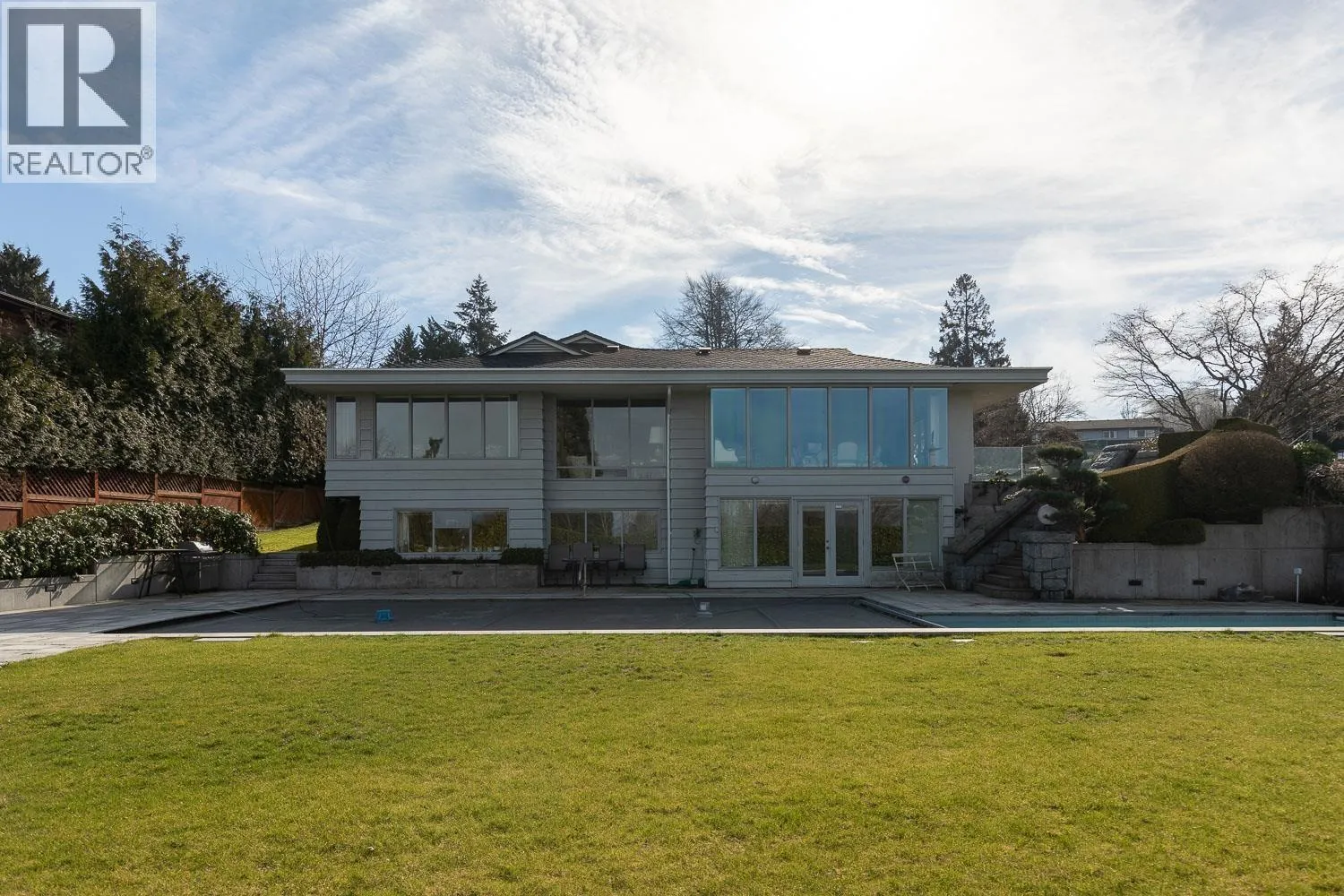 1516 WESBROOK CRESCENT