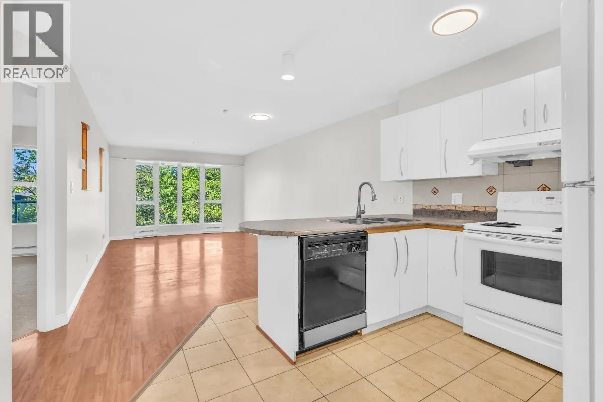 211 7800 ST. ALBANS ROAD