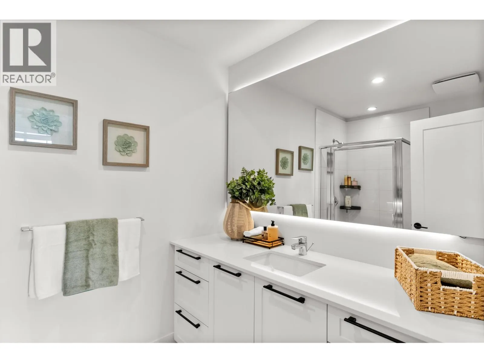 58 4638 ORCA WAY