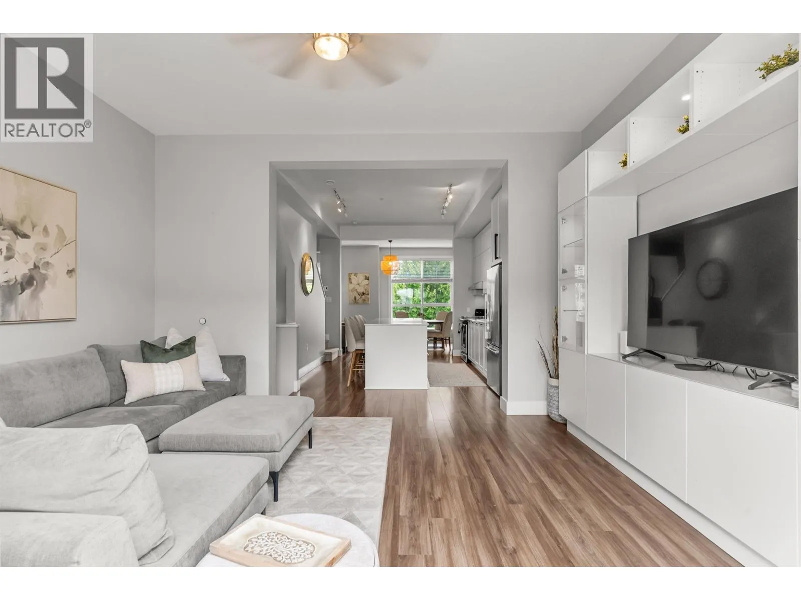 58 4638 ORCA WAY