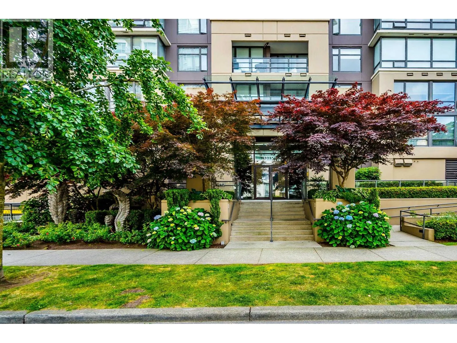 1502 9188 COOK ROAD