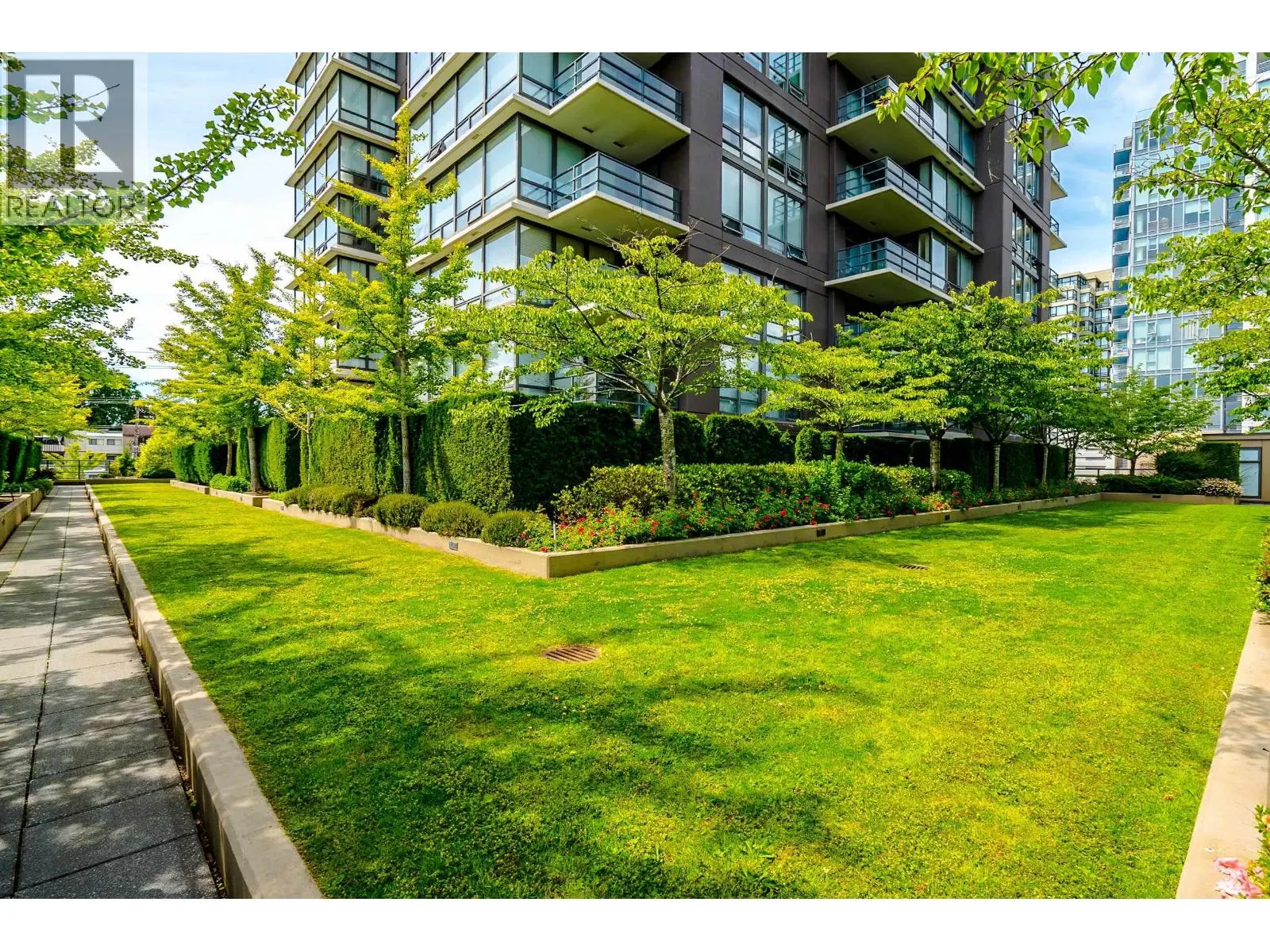 1502 9188 COOK ROAD