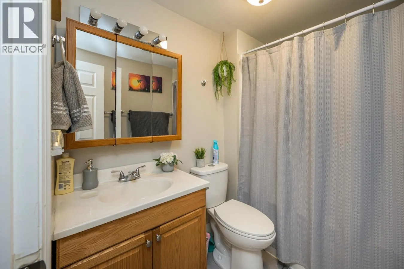 1200 1208 N CUDDIE CRESCENT