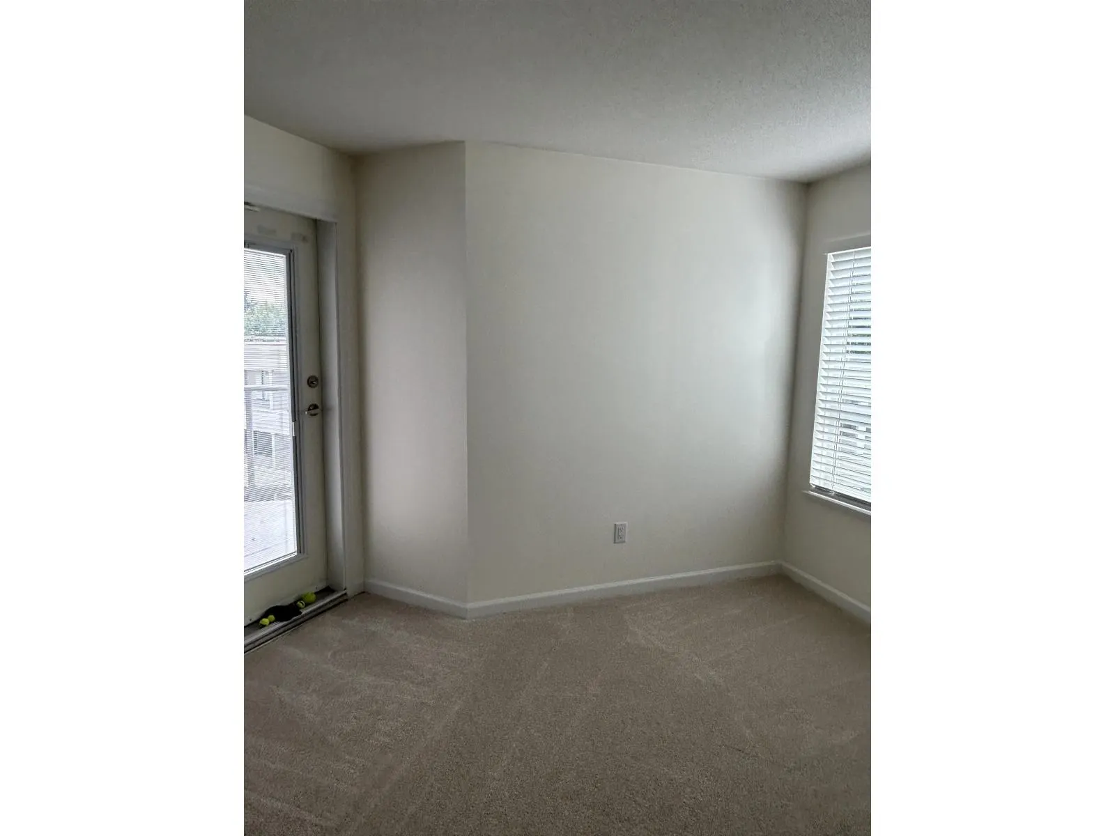 303 15255 18 AVENUE