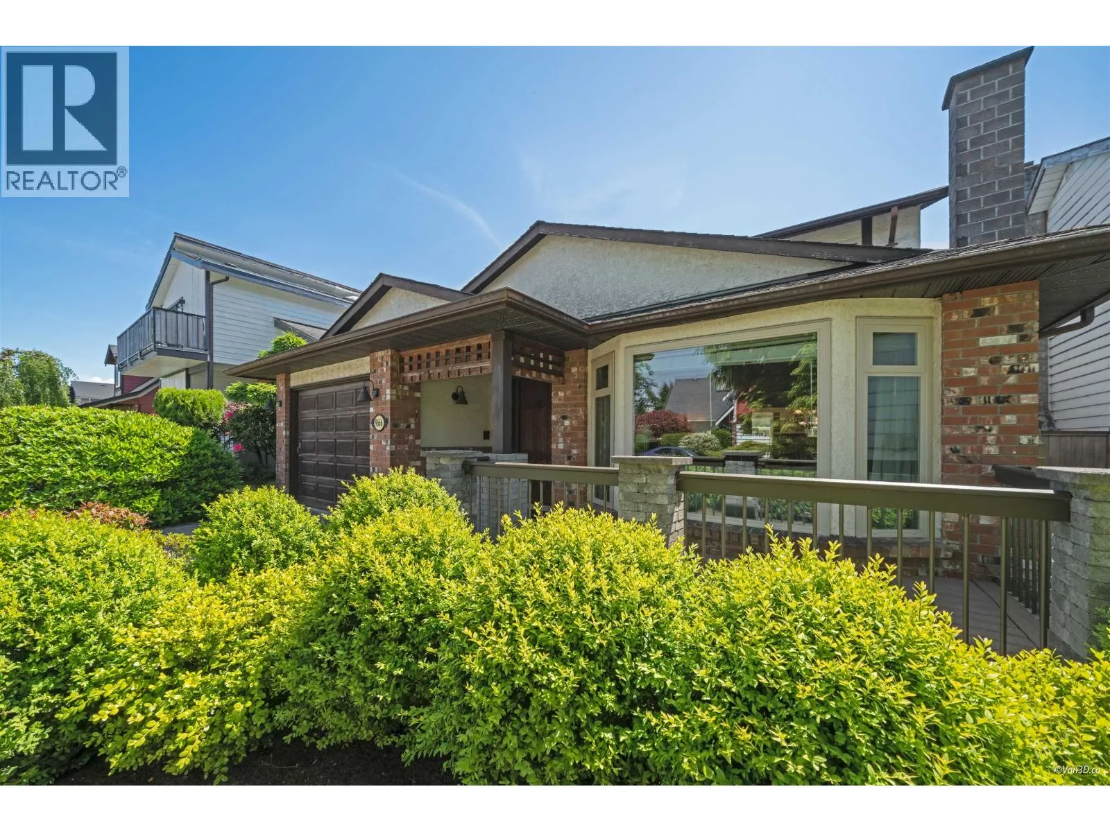9666 ASHWOOD DRIVE