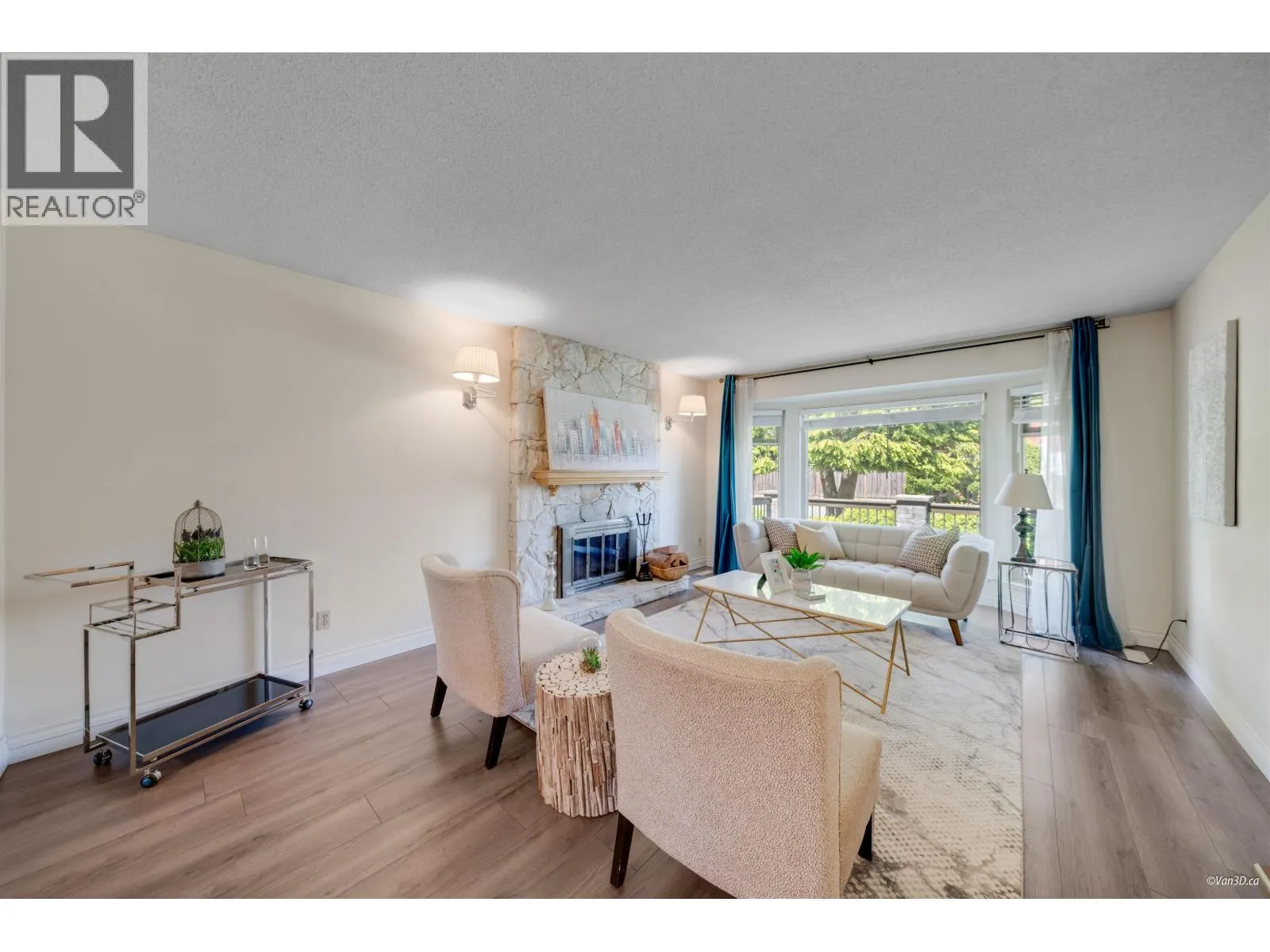 9666 ASHWOOD DRIVE