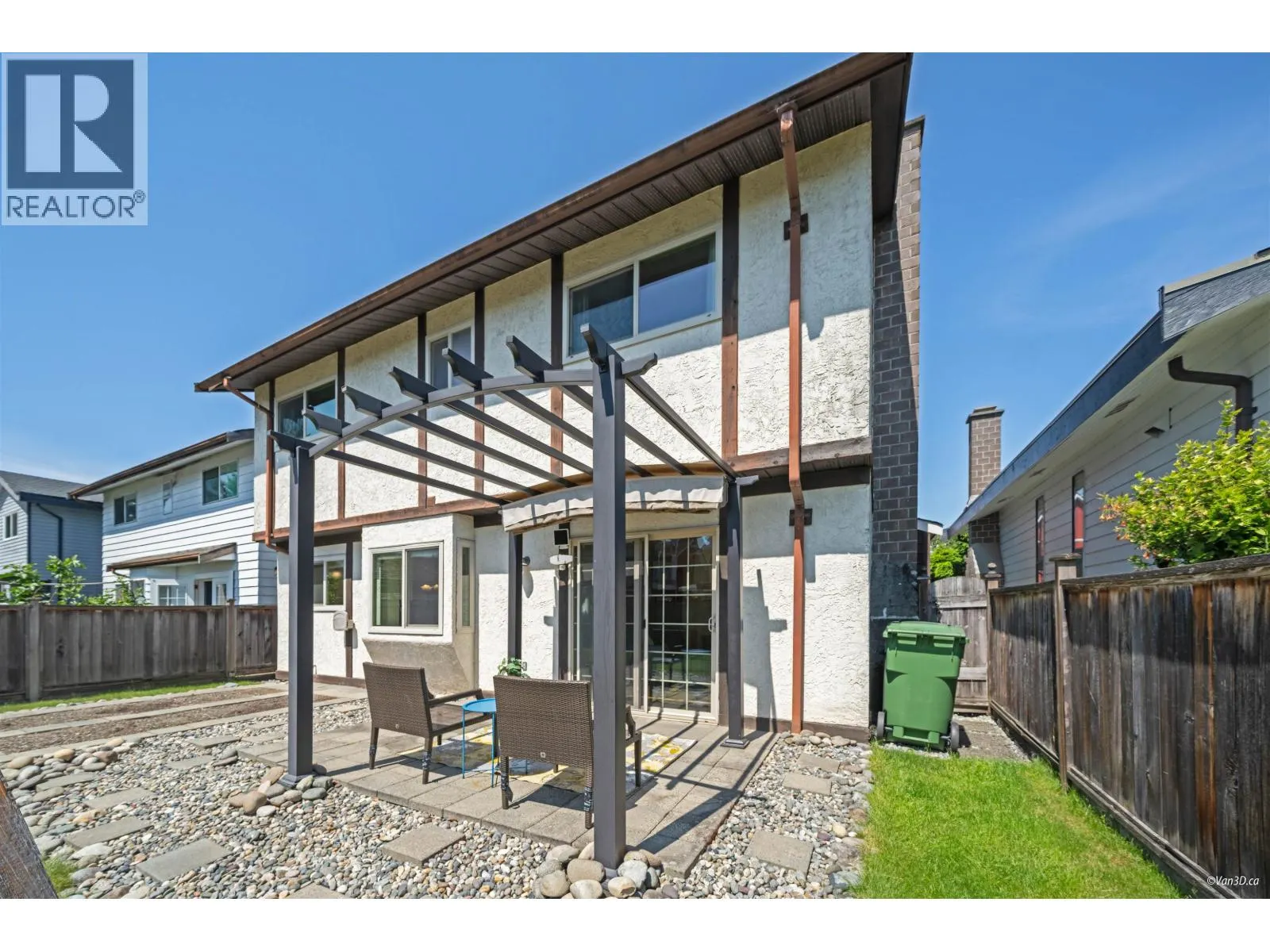 9666 ASHWOOD DRIVE