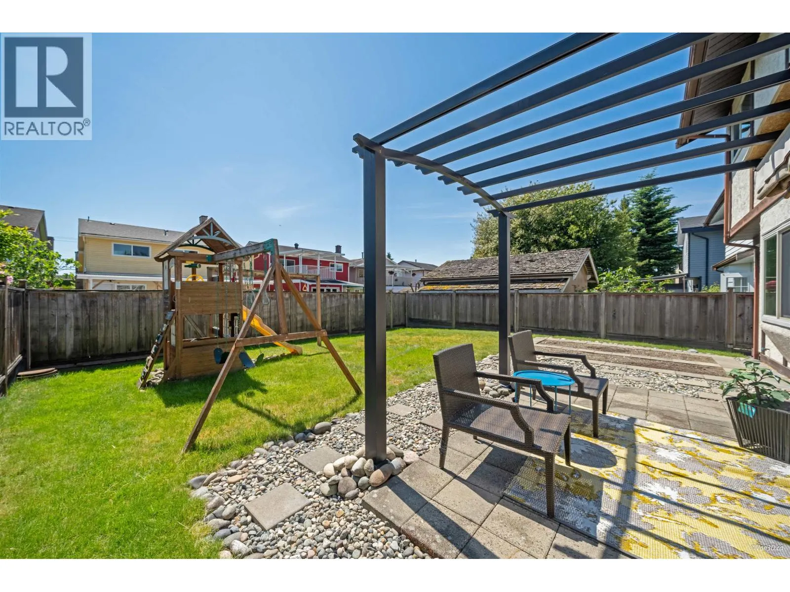 9666 ASHWOOD DRIVE