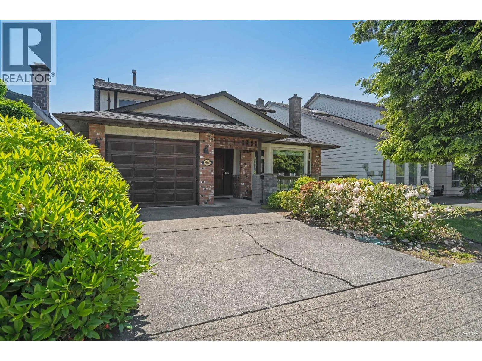 9666 ASHWOOD DRIVE