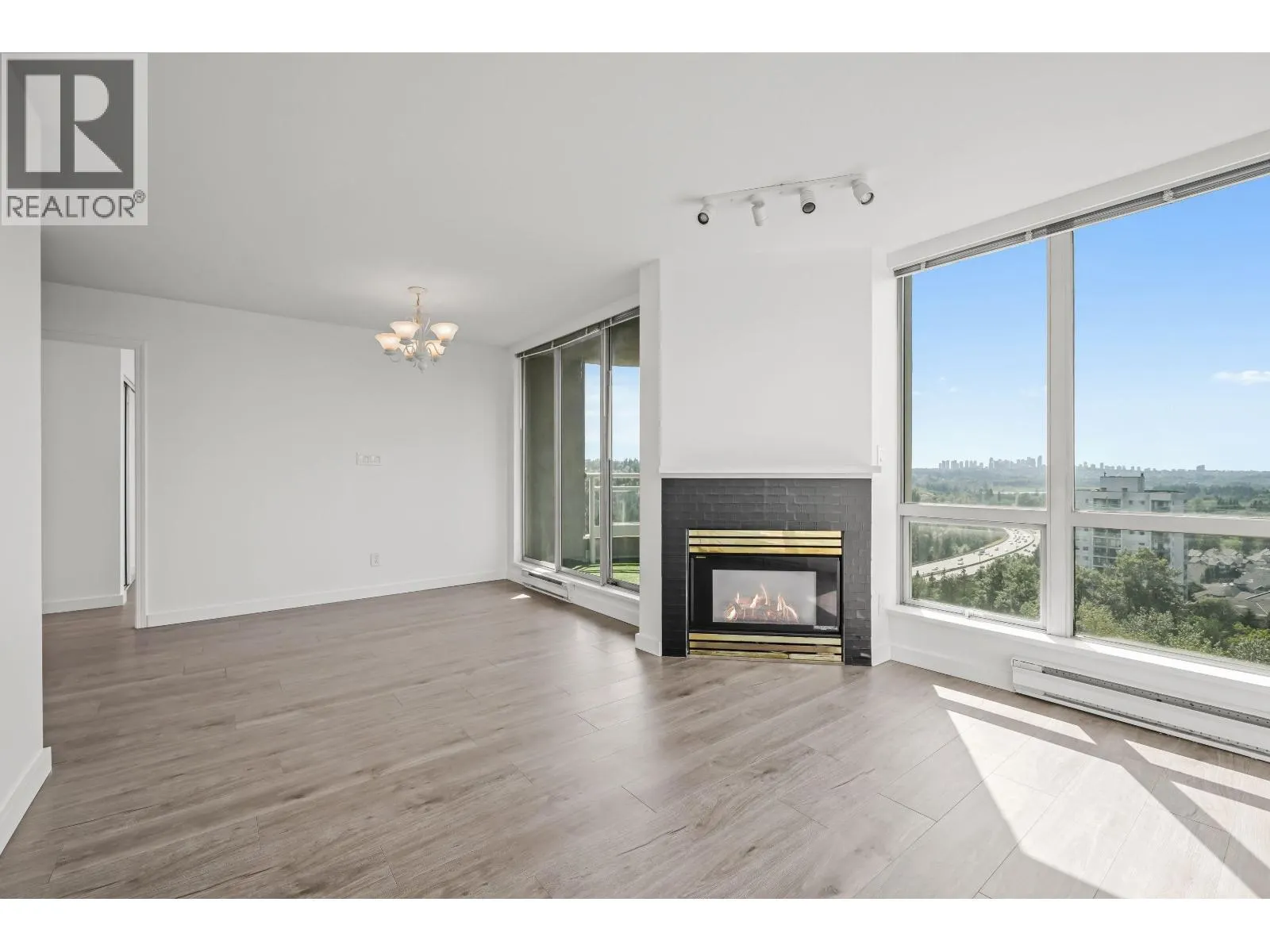 2305 9603 MANCHESTER DRIVE