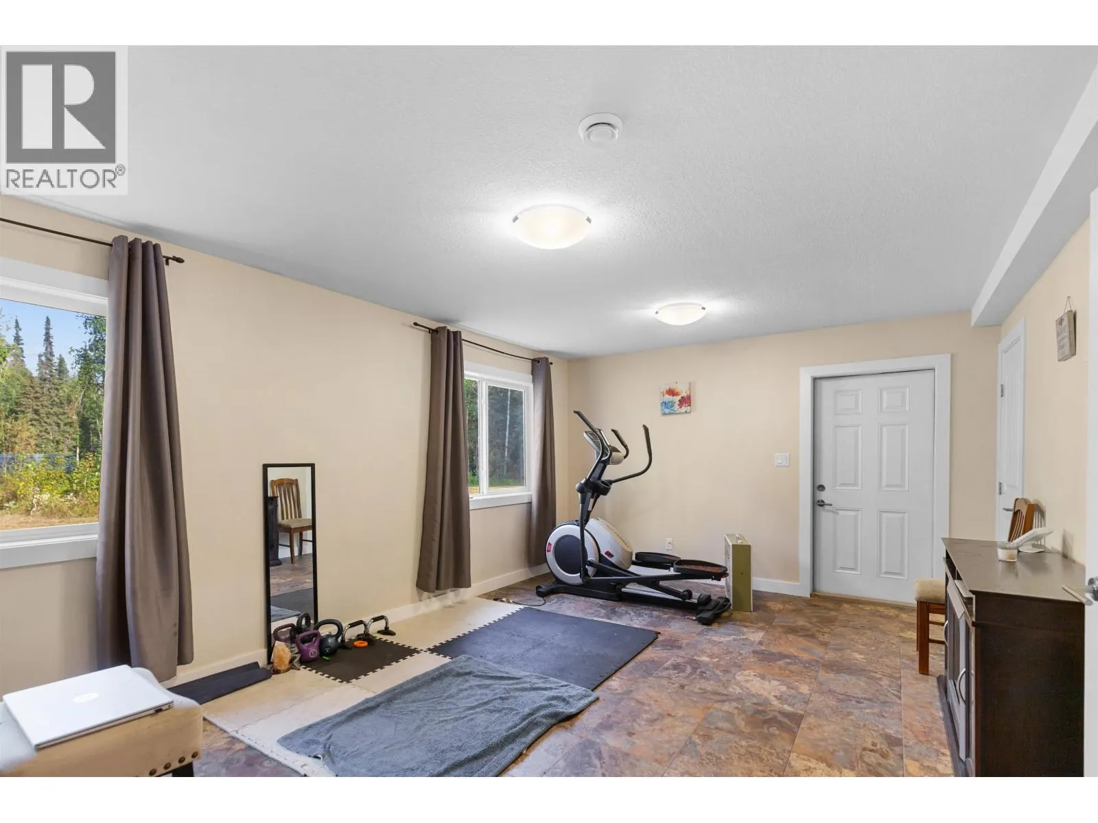 12470 N KELLY ROAD