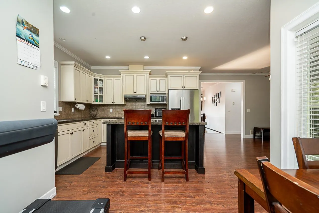 27680 SIGNAL COURT