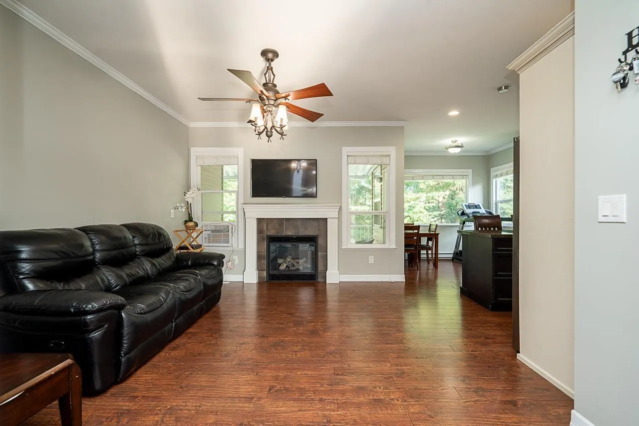 27680 SIGNAL COURT