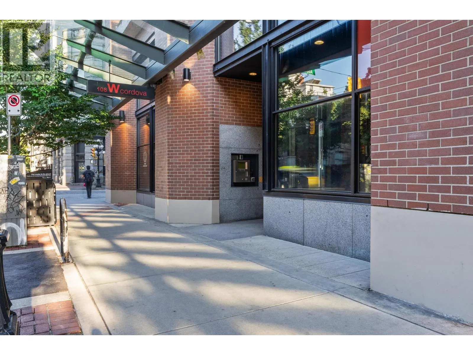 2404 108 W CORDOVA STREET
