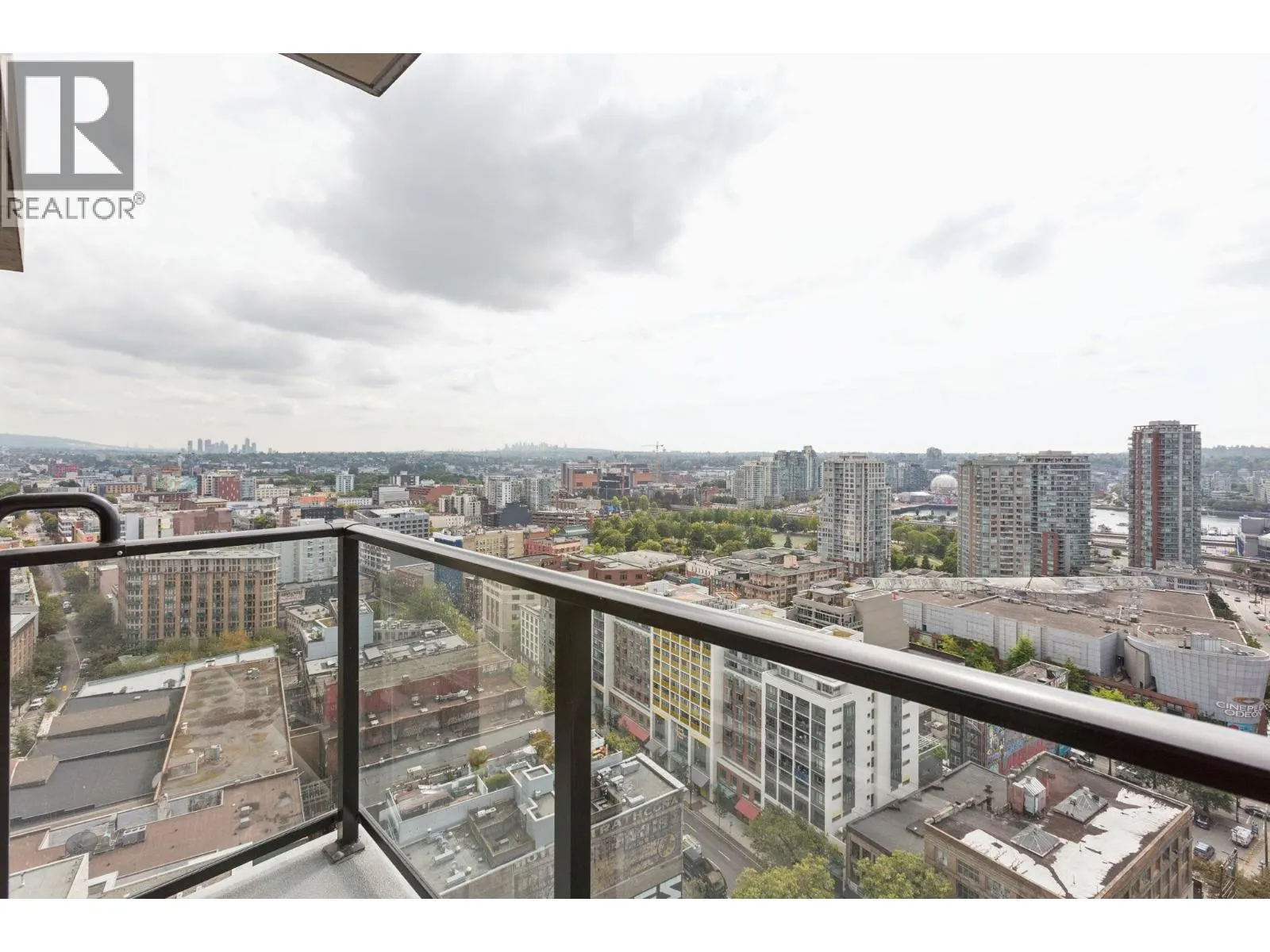 2404 108 W CORDOVA STREET