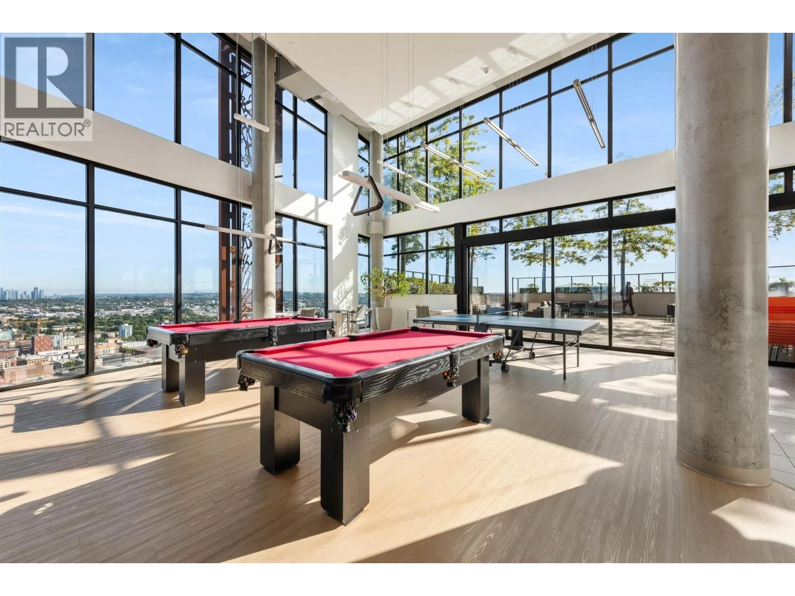 2404 108 W CORDOVA STREET