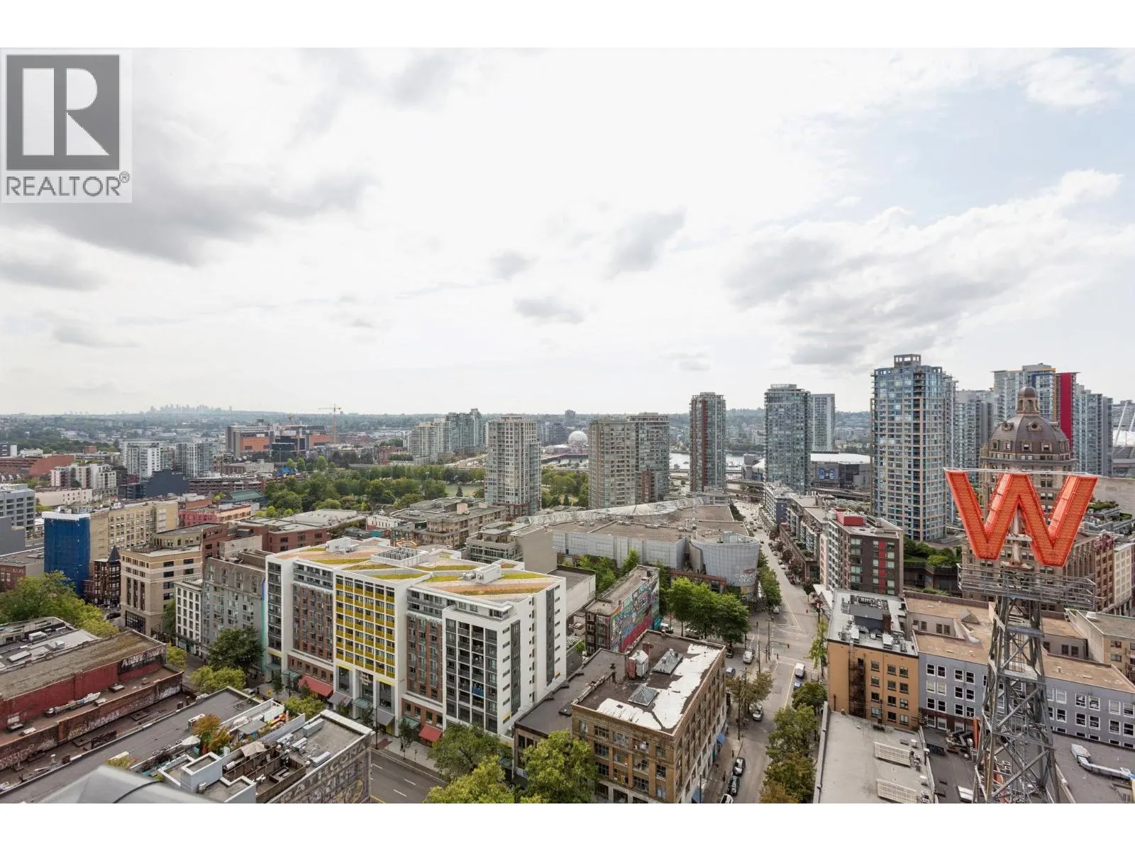 2404 108 W CORDOVA STREET