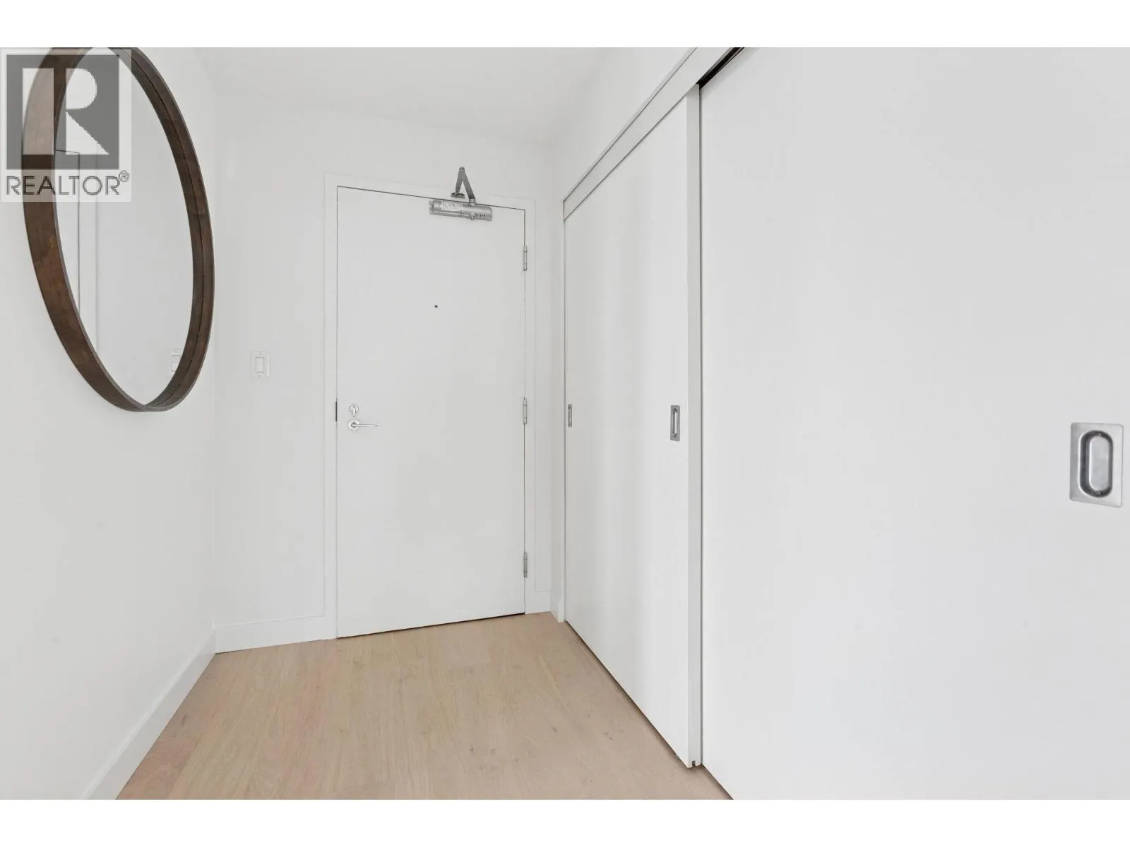 2404 108 W CORDOVA STREET