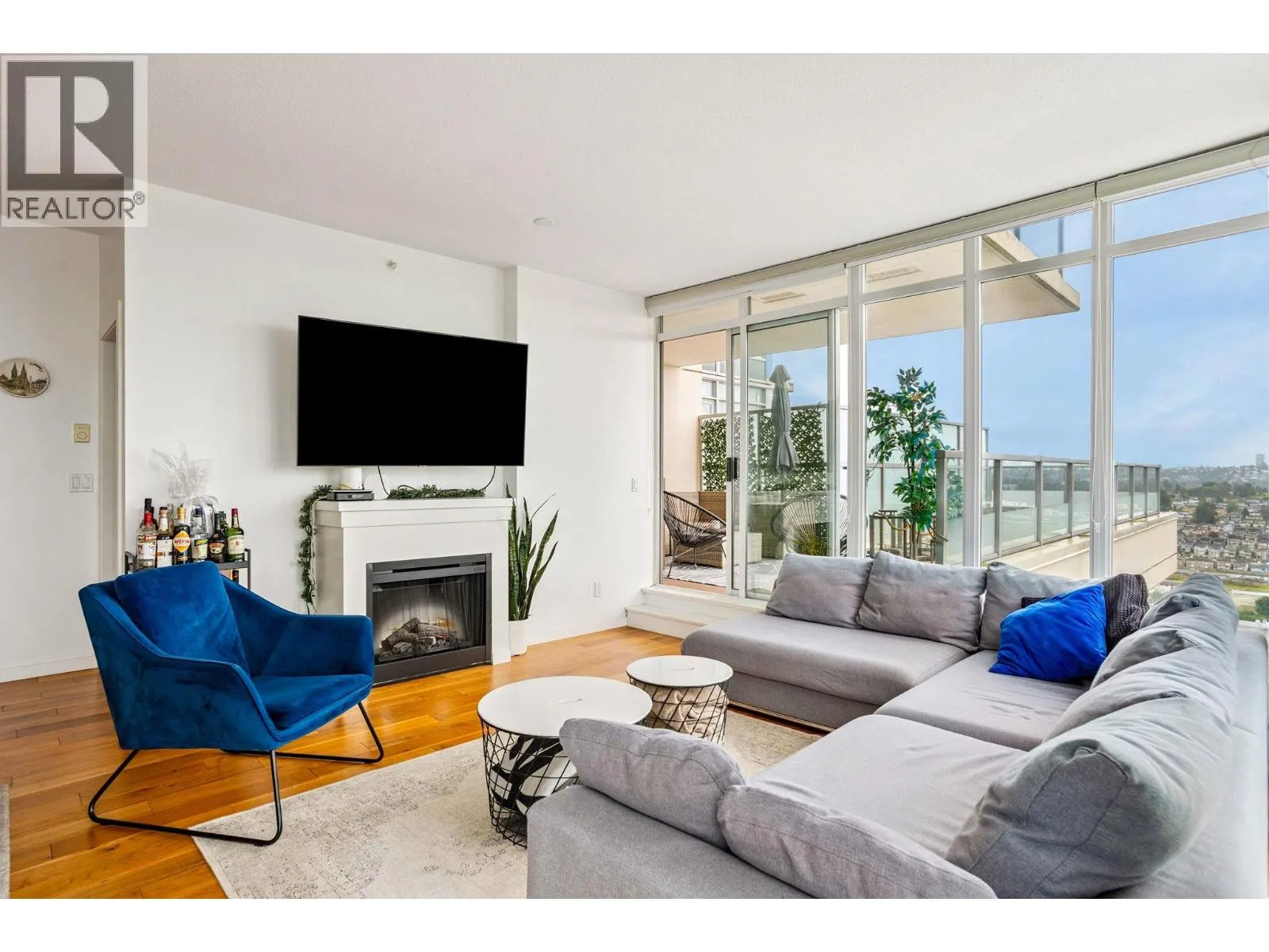 3103 2133 DOUGLAS ROAD