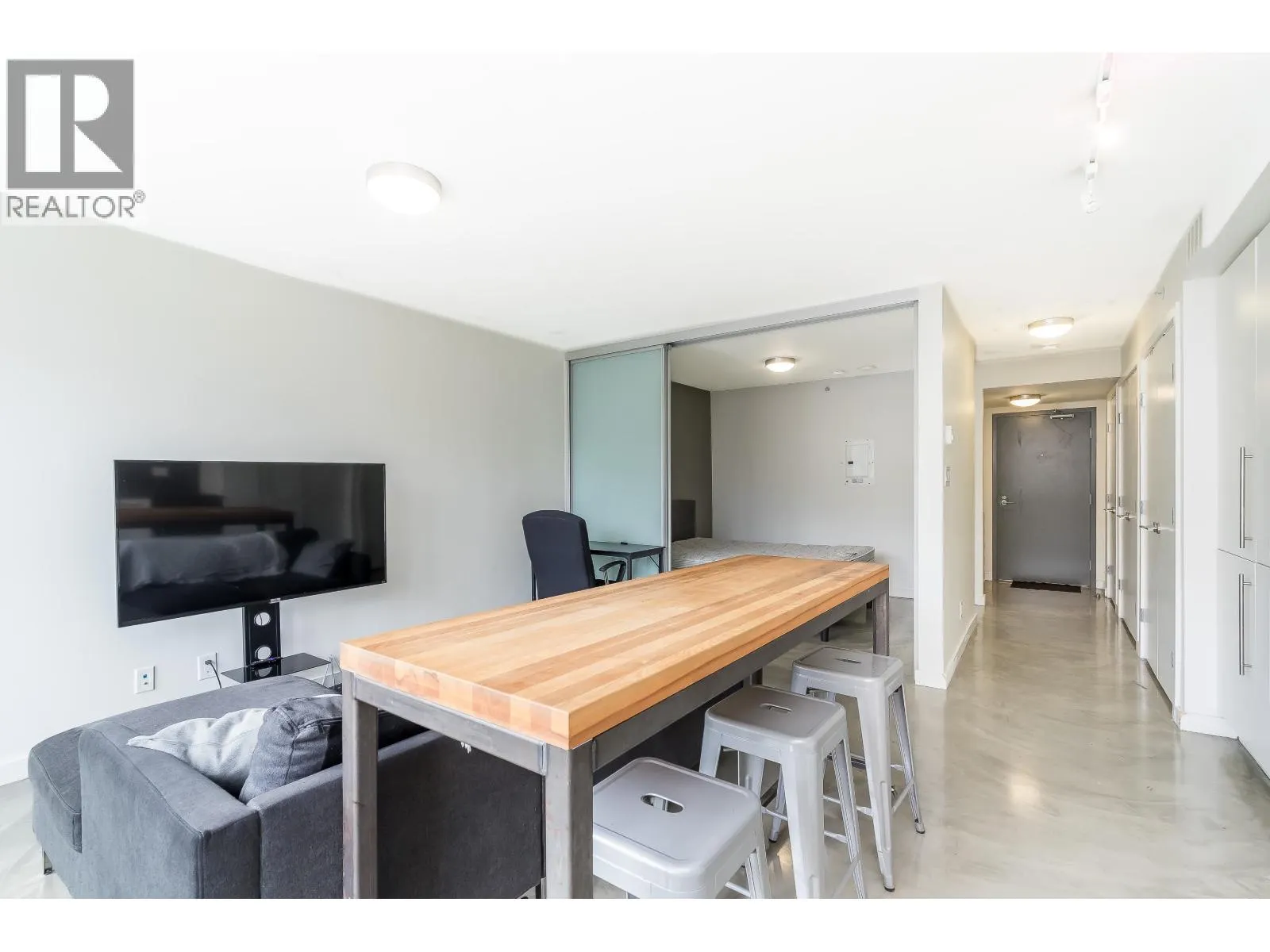 505 150 E CORDOVA STREET