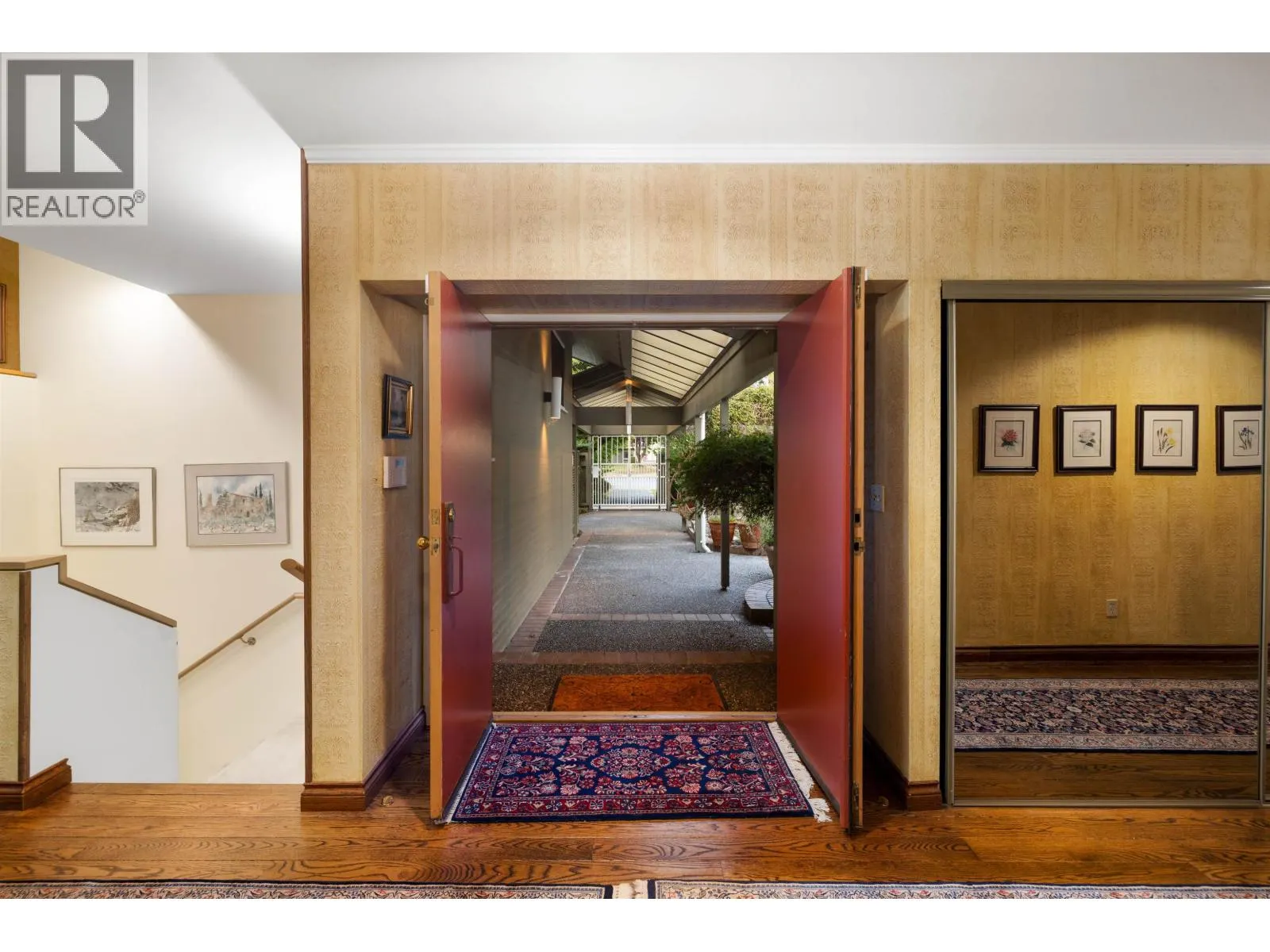 535 ENGLISH BLUFF ROAD