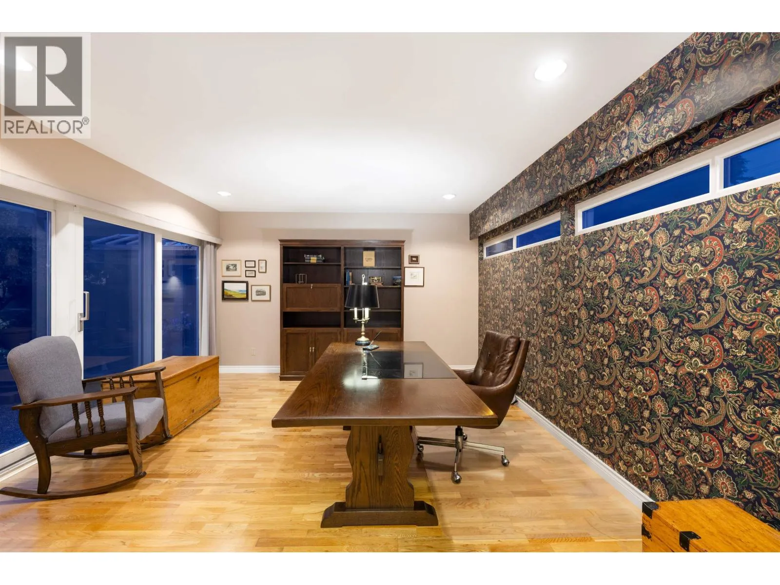 535 ENGLISH BLUFF ROAD