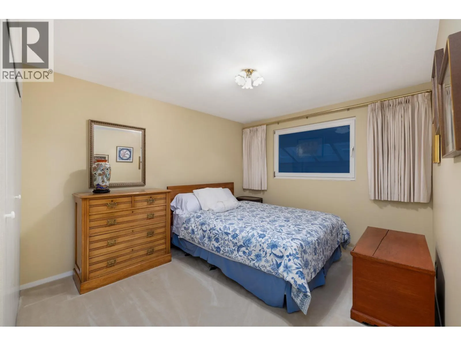 535 ENGLISH BLUFF ROAD