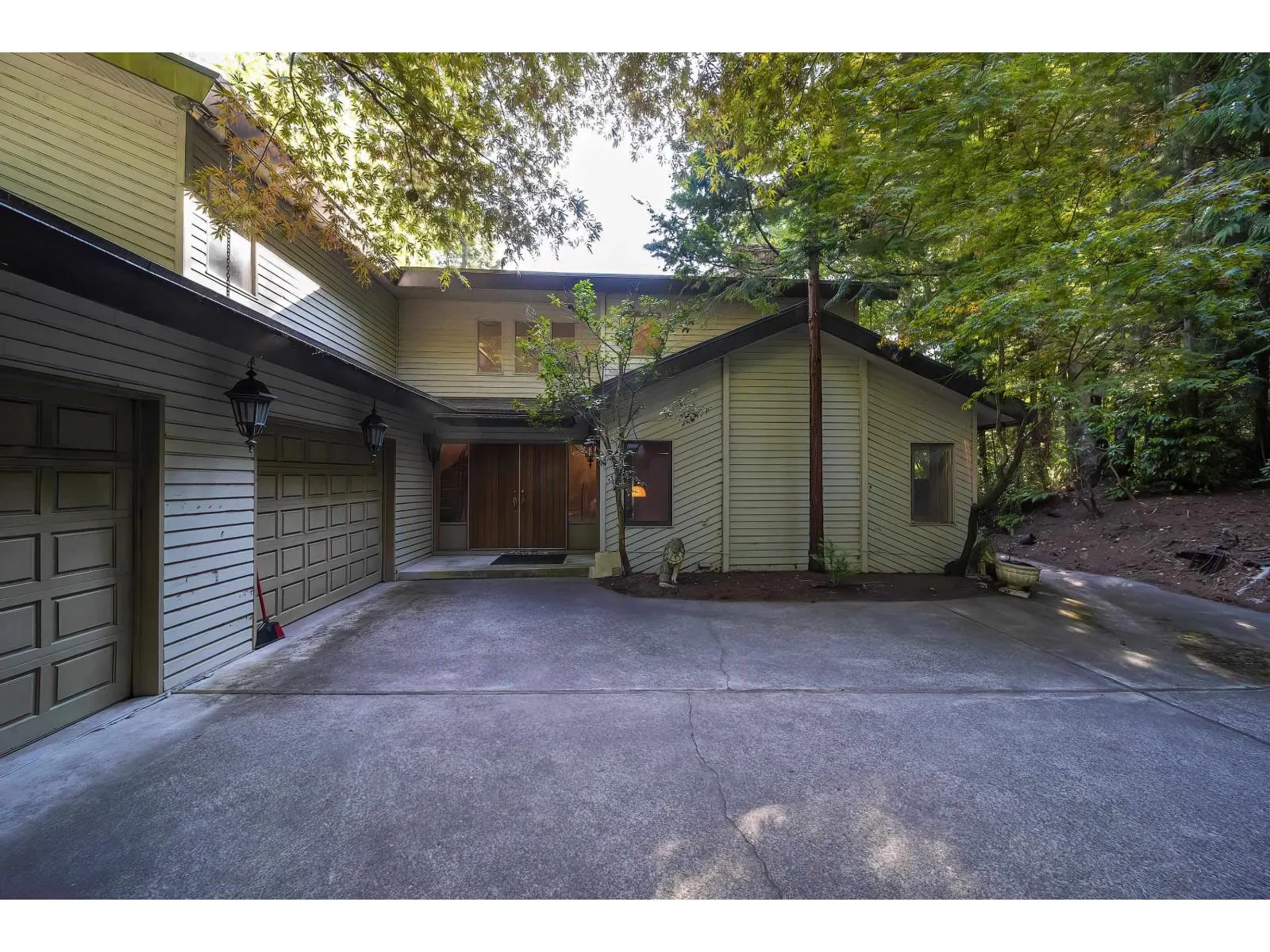 5242 STATION ROAD