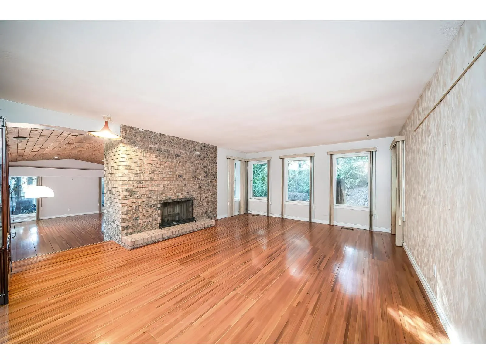 5242 STATION ROAD