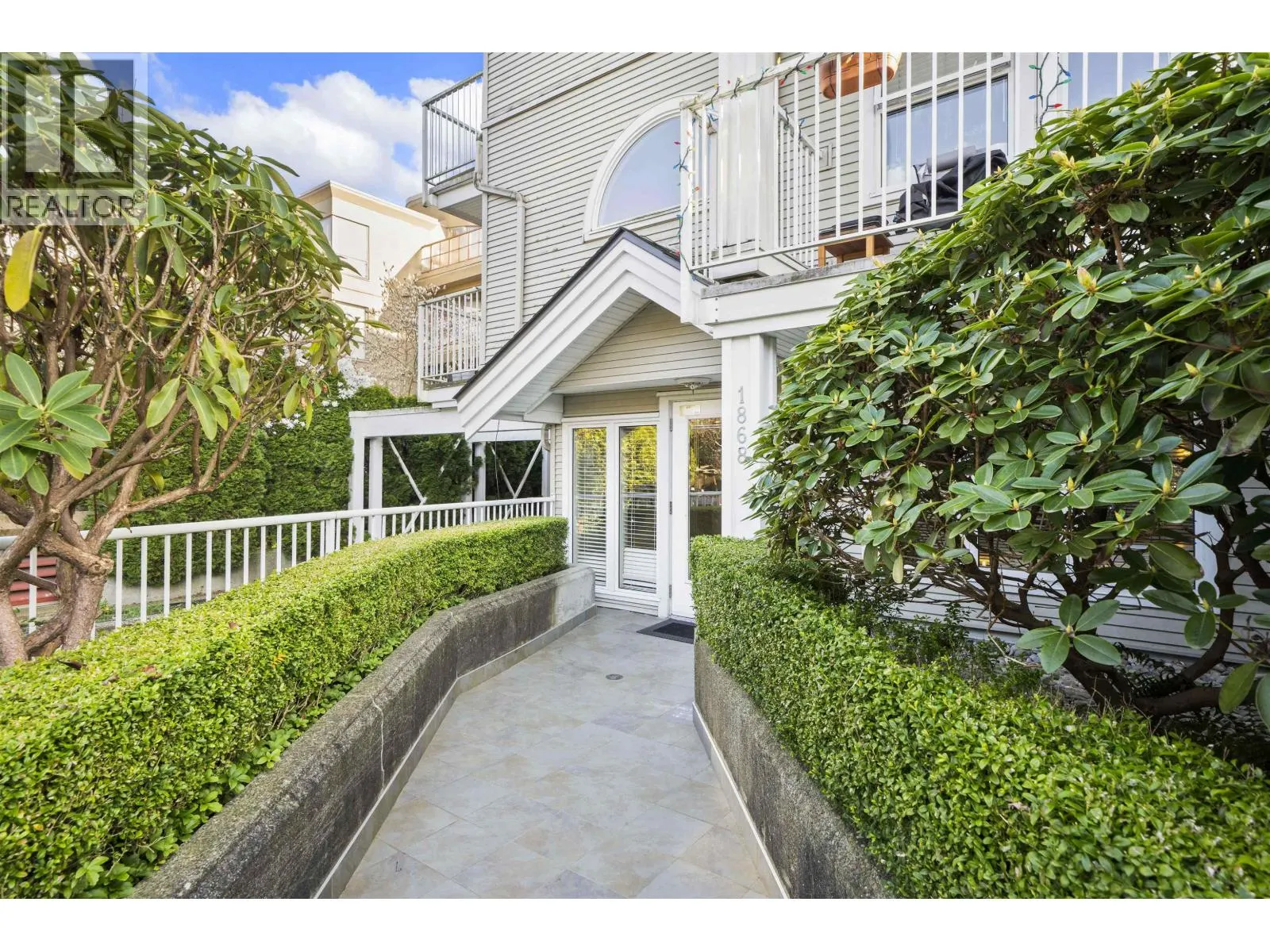 1868 W 8TH AVENUE