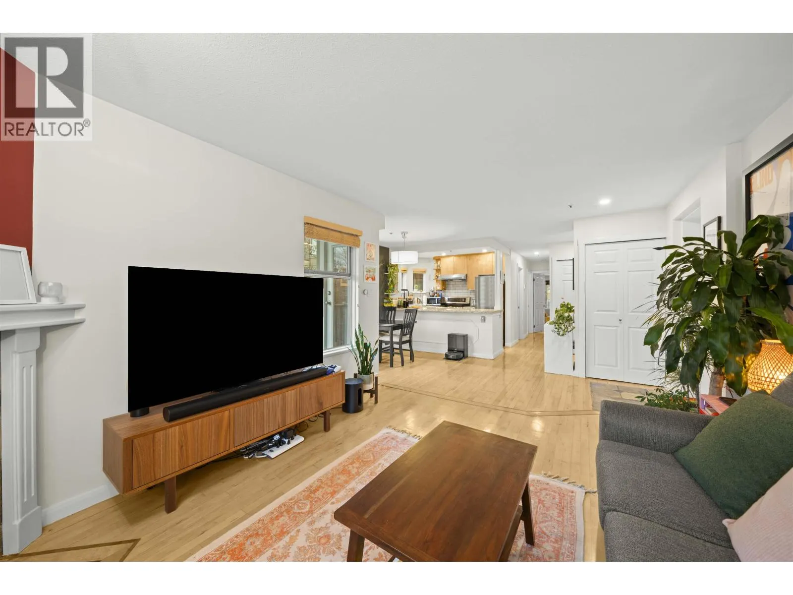 1868 W 8TH AVENUE