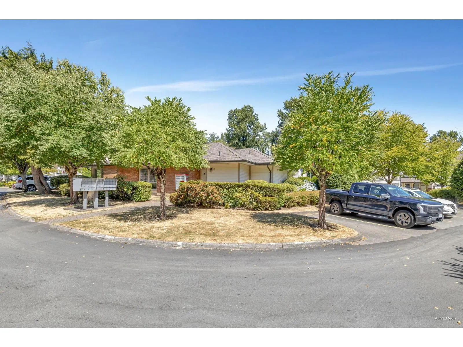 120 6841 138 STREET