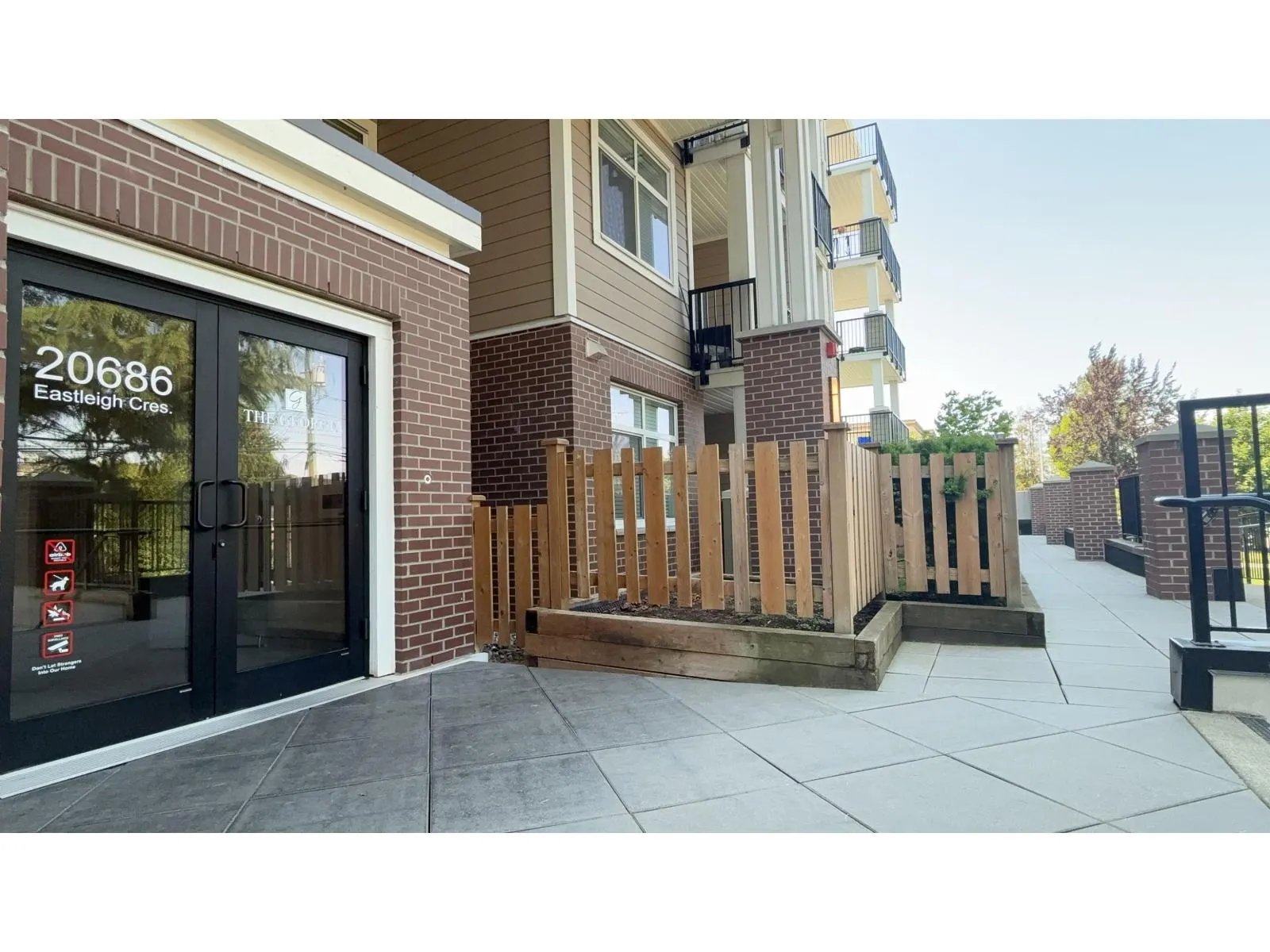 507 20686 EASTLEIGH CRESCENT