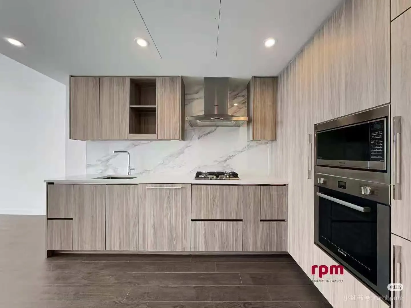 410 13768 100 AVENUE
