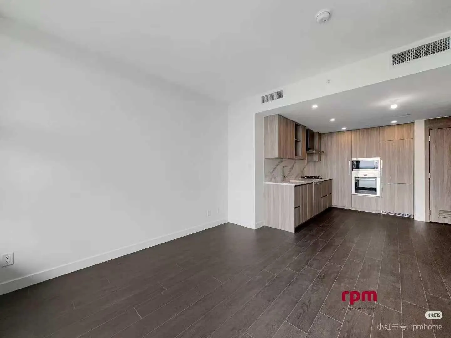410 13768 100 AVENUE