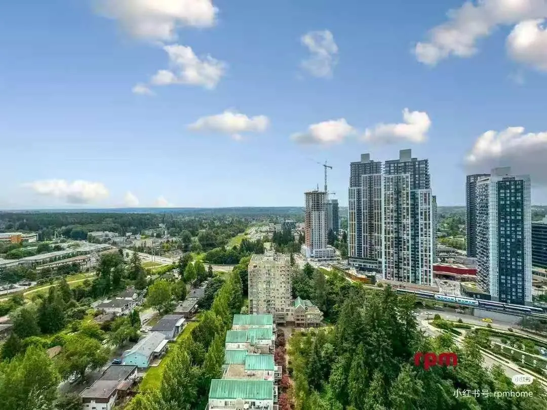 410 13768 100 AVENUE