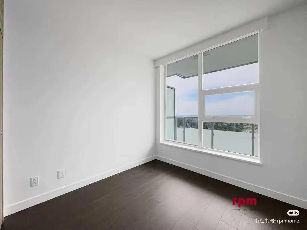 410 13768 100 AVENUE