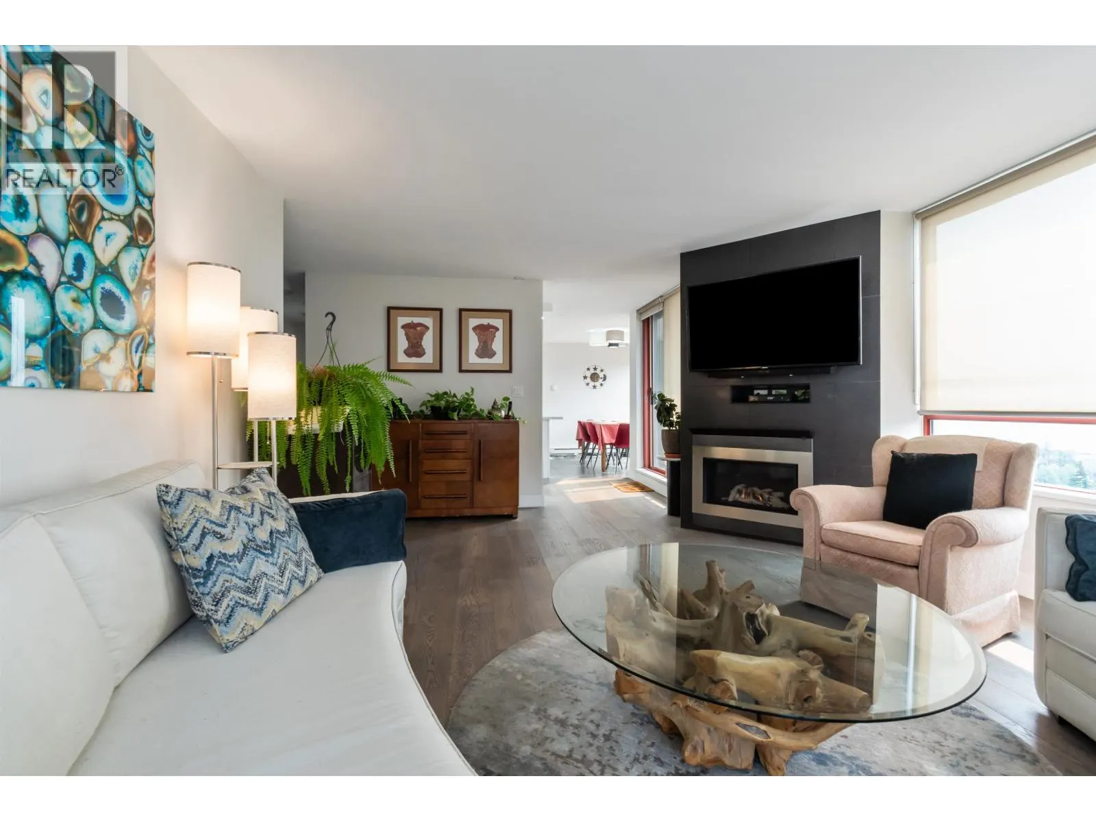 1104 38 LEOPOLD PLACE