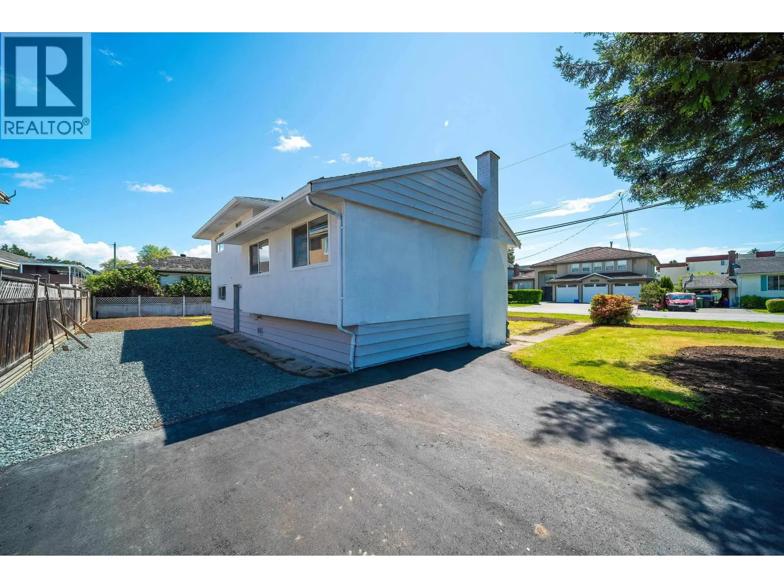 3871 YOUNGMORE ROAD