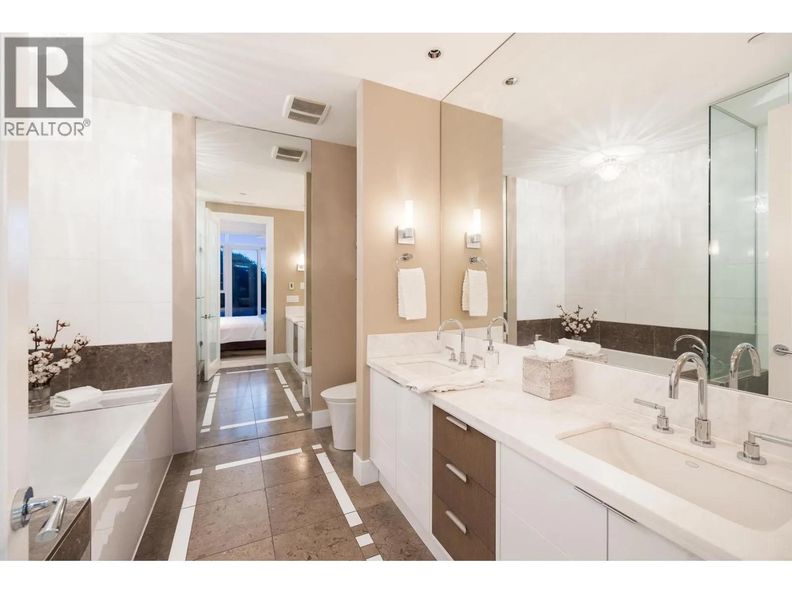 102 2285 TWIN CREEK PLACE
