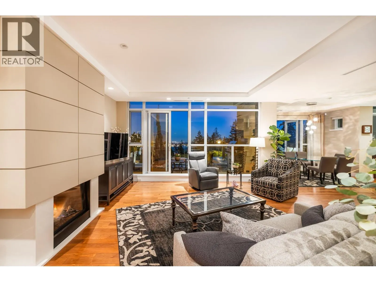 102 2285 TWIN CREEK PLACE