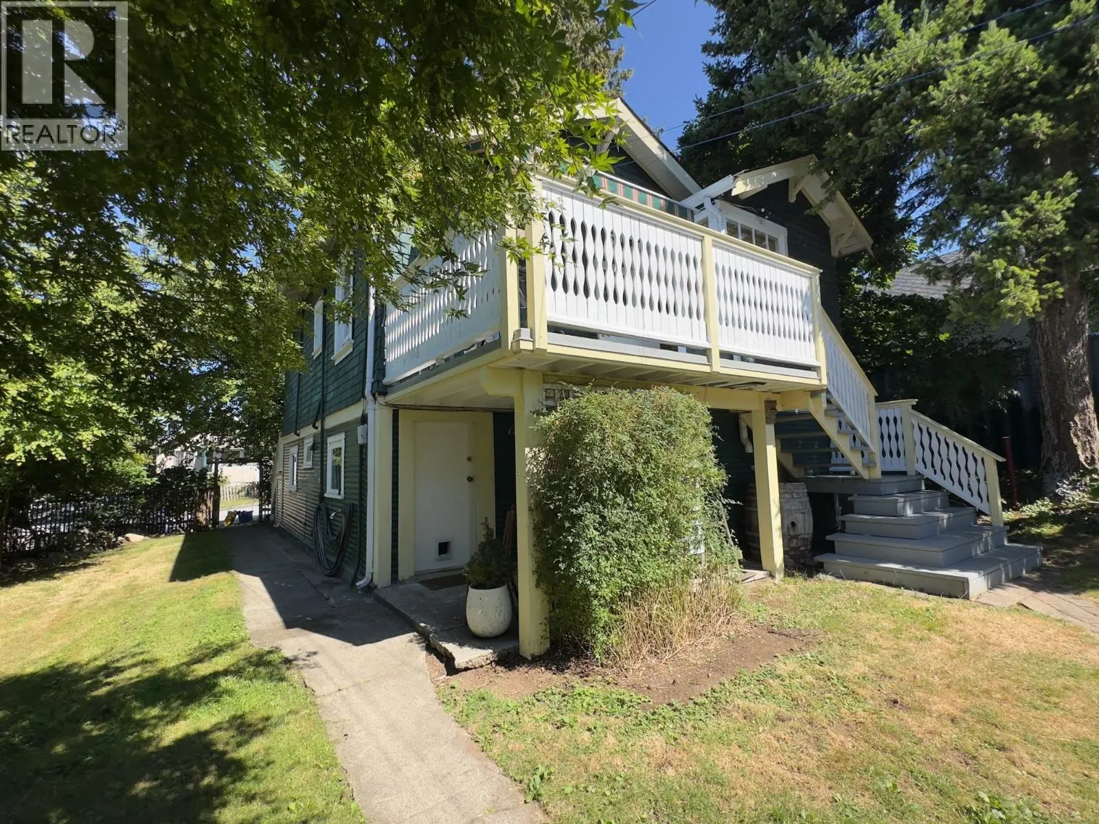 3336 E GEORGIA STREET