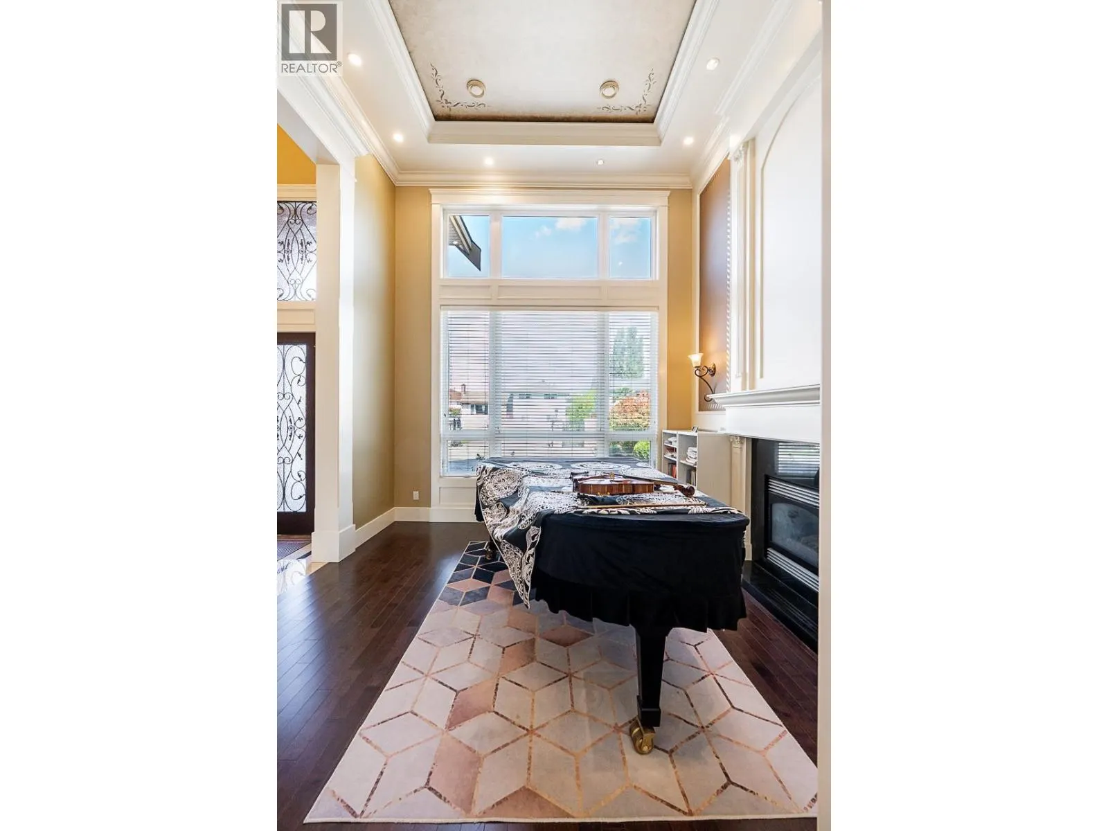 7600 BELAIR DRIVE