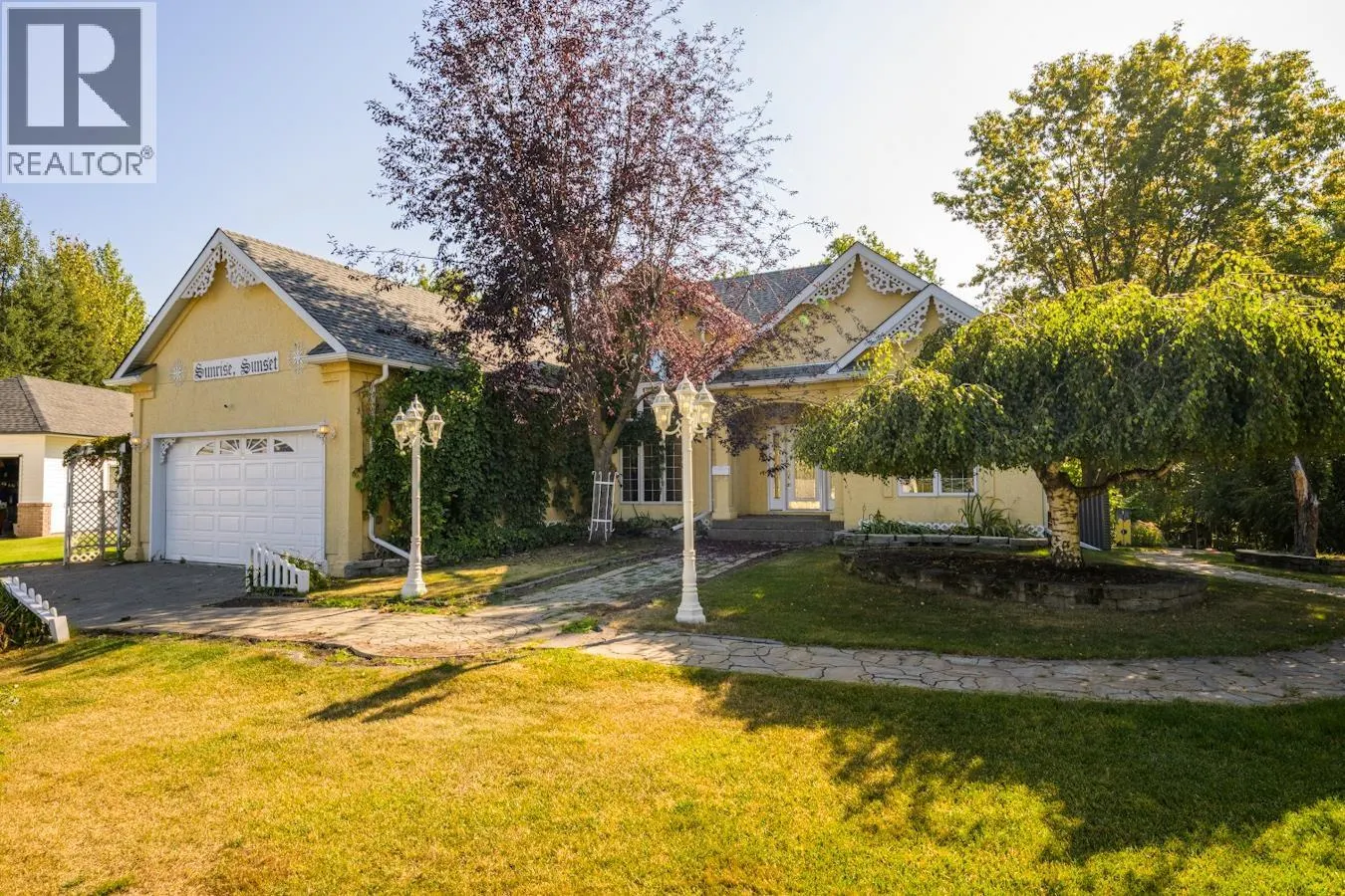 2667 HEWLETT COURT