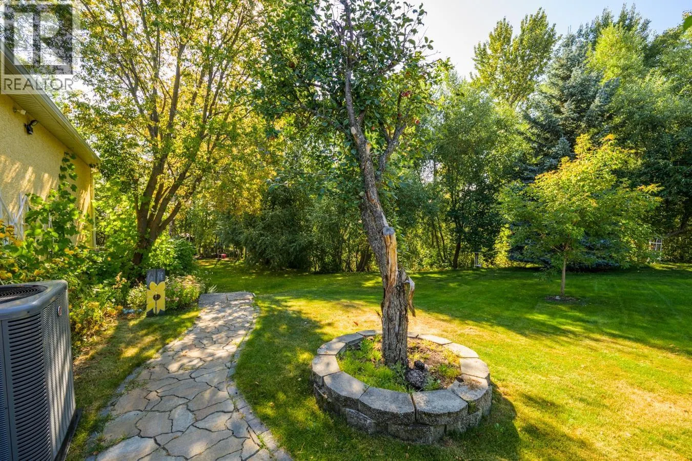 2667 HEWLETT COURT