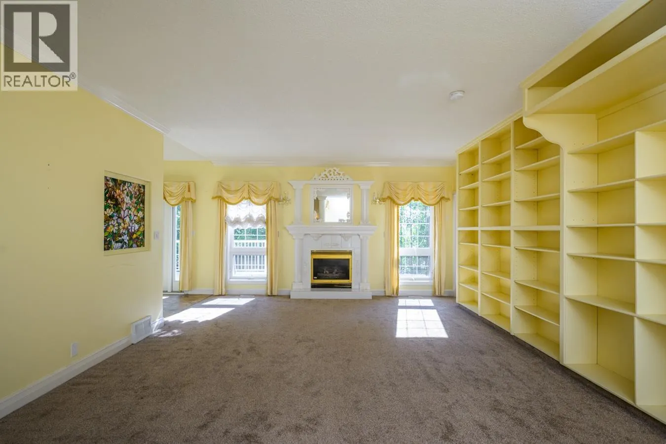 2667 HEWLETT COURT