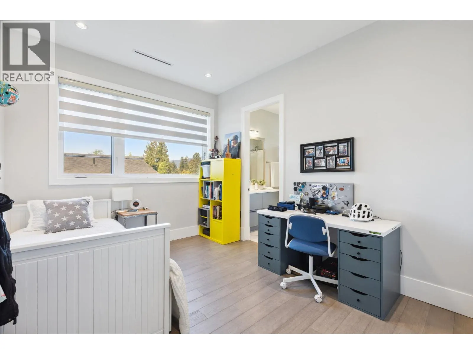 342 W 15TH STREET