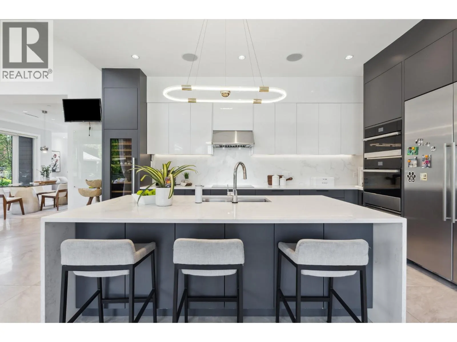 342 W 15TH STREET