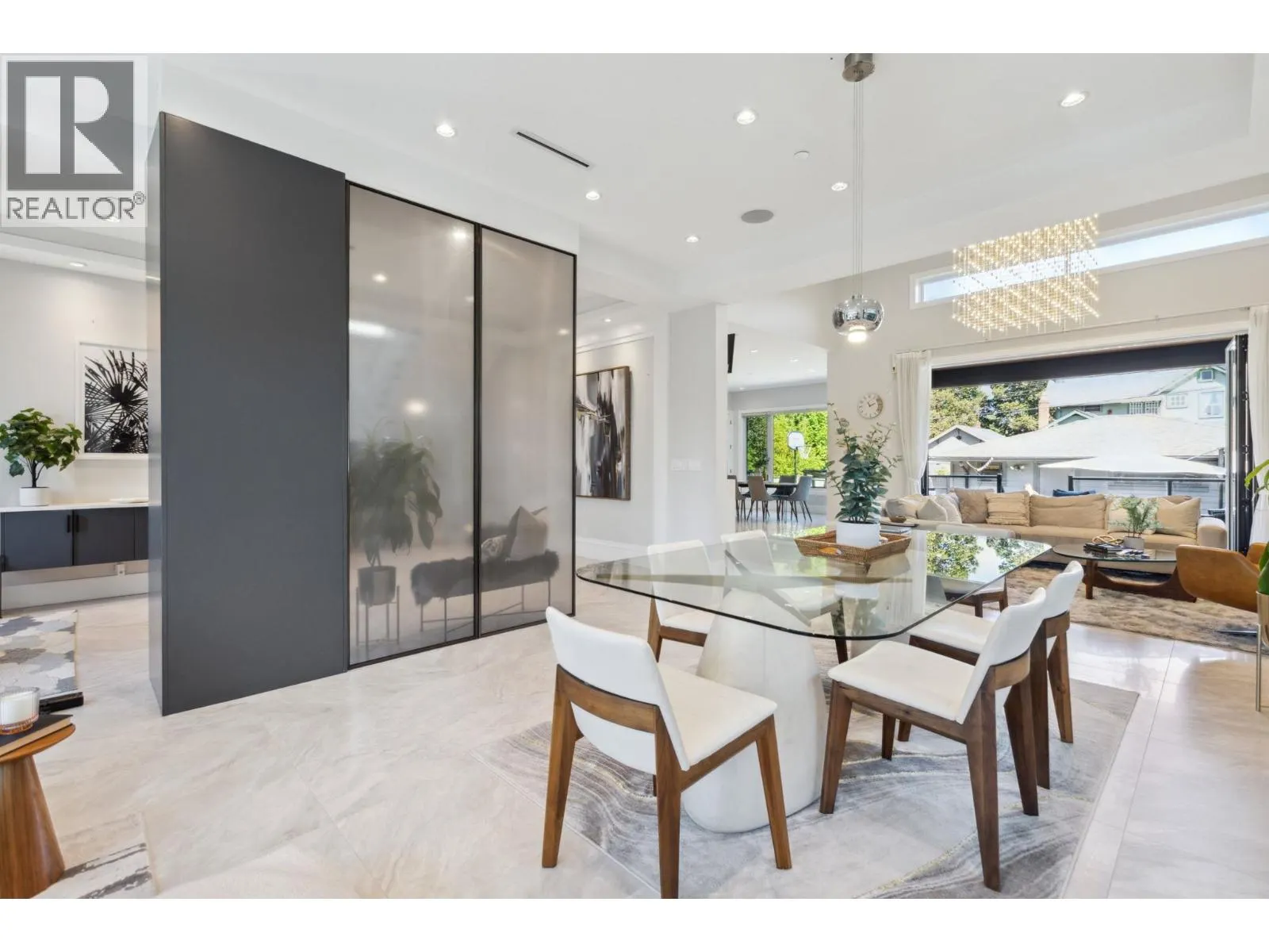 342 W 15TH STREET