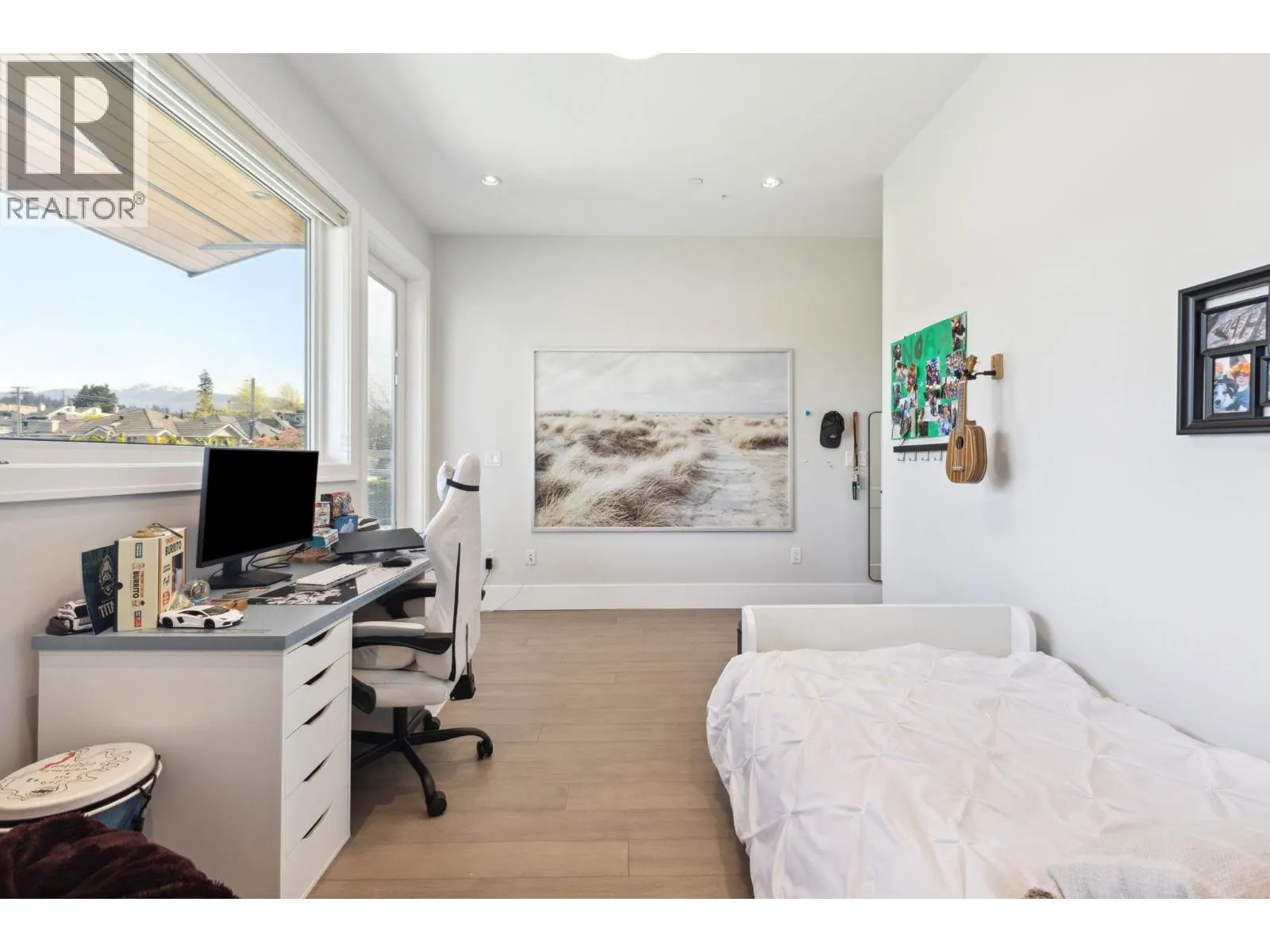342 W 15TH STREET